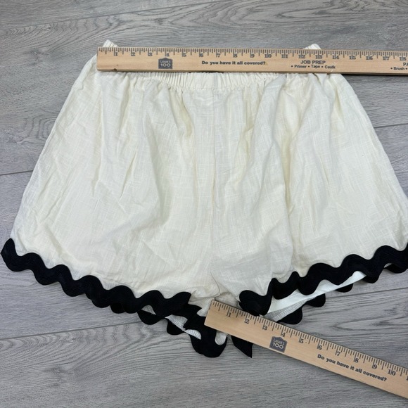 Petal & Pup Wilson Short Set Women's Sz M Preppy Ritzy - Picture 7 of 11
